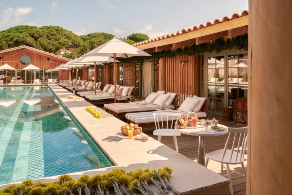 Lily of the Valley, a contemporary luxury hotel designed by Philippe Starck on the Saint-Tropez peninsula © lily of the valley