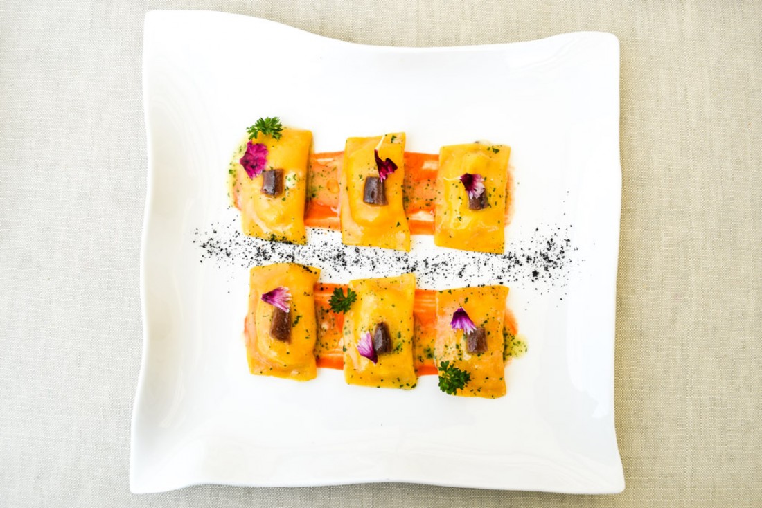 Carrot and anchovy ravioli served at Aroma, a fine-dining restaurant with a view of the Colosseum © yonder.fr
