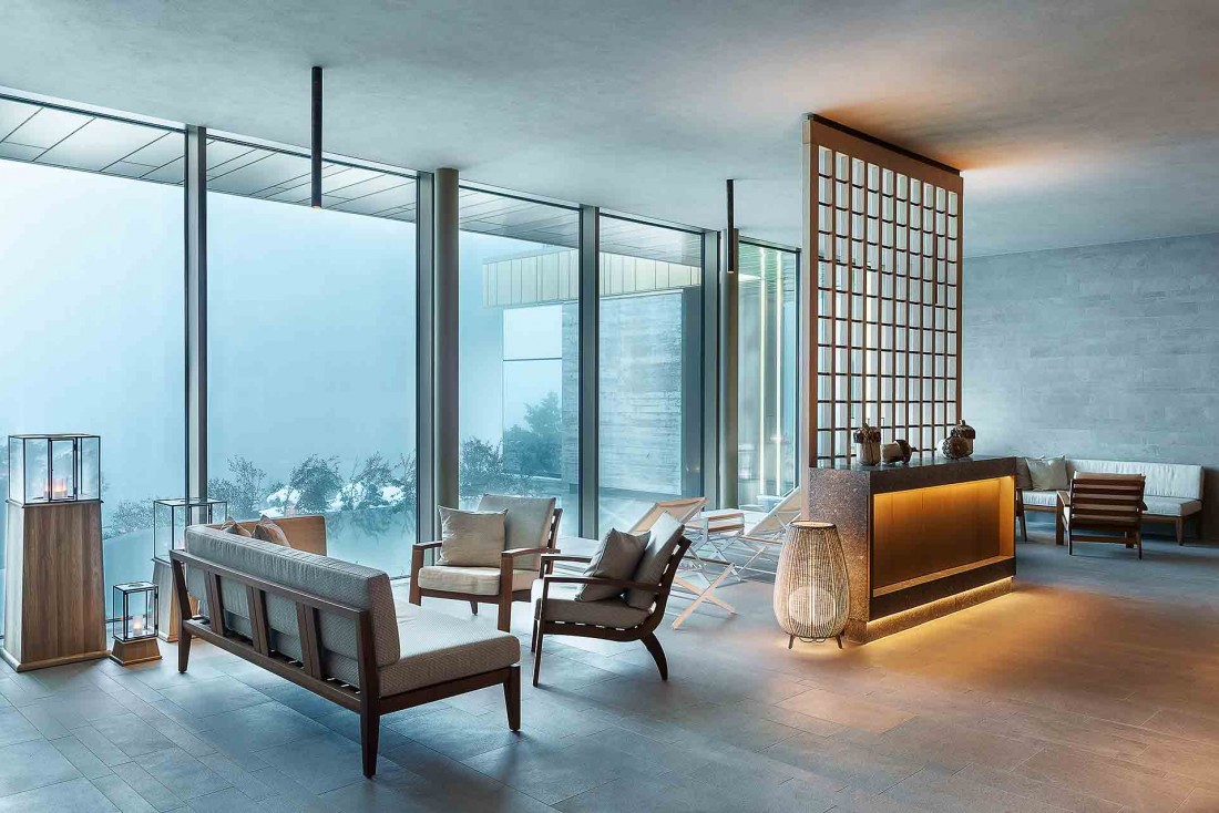 Relaxation area with a view at the Alpine Spa at the Bürgenstock Resort © bürgenstock hotels ag