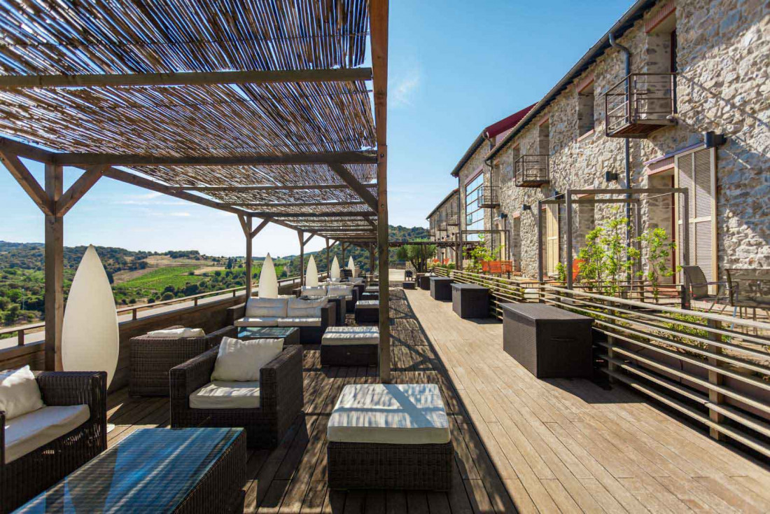 Domaine Riberach and its guest rooms in the former wine vats © dr