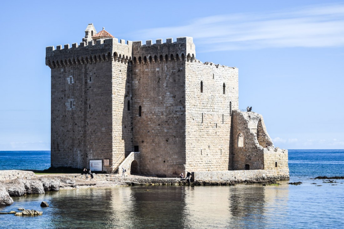 the spectacular 10th-century fortified monastery on Saint Honorat Island © yonder.fr