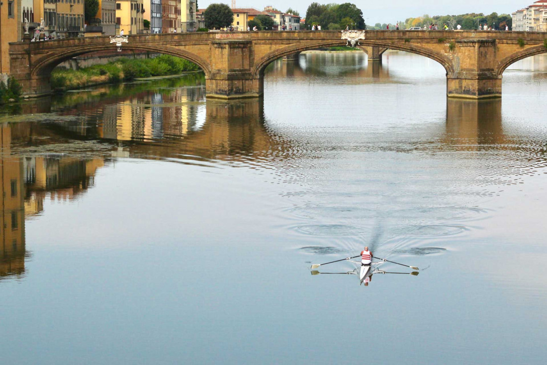 The Arno River, which flows through the city, serves as a unifying thread © david t