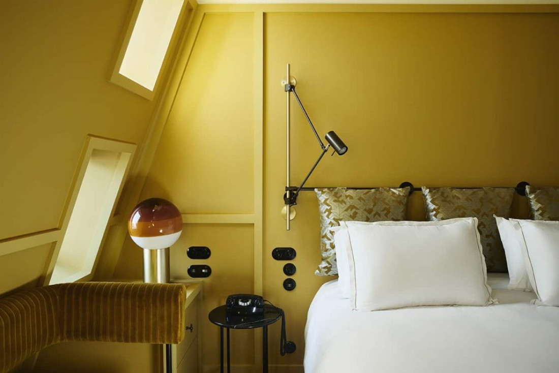 monochromes in the rooms of the ballu, opened in 2020 in the new Athens © ballu