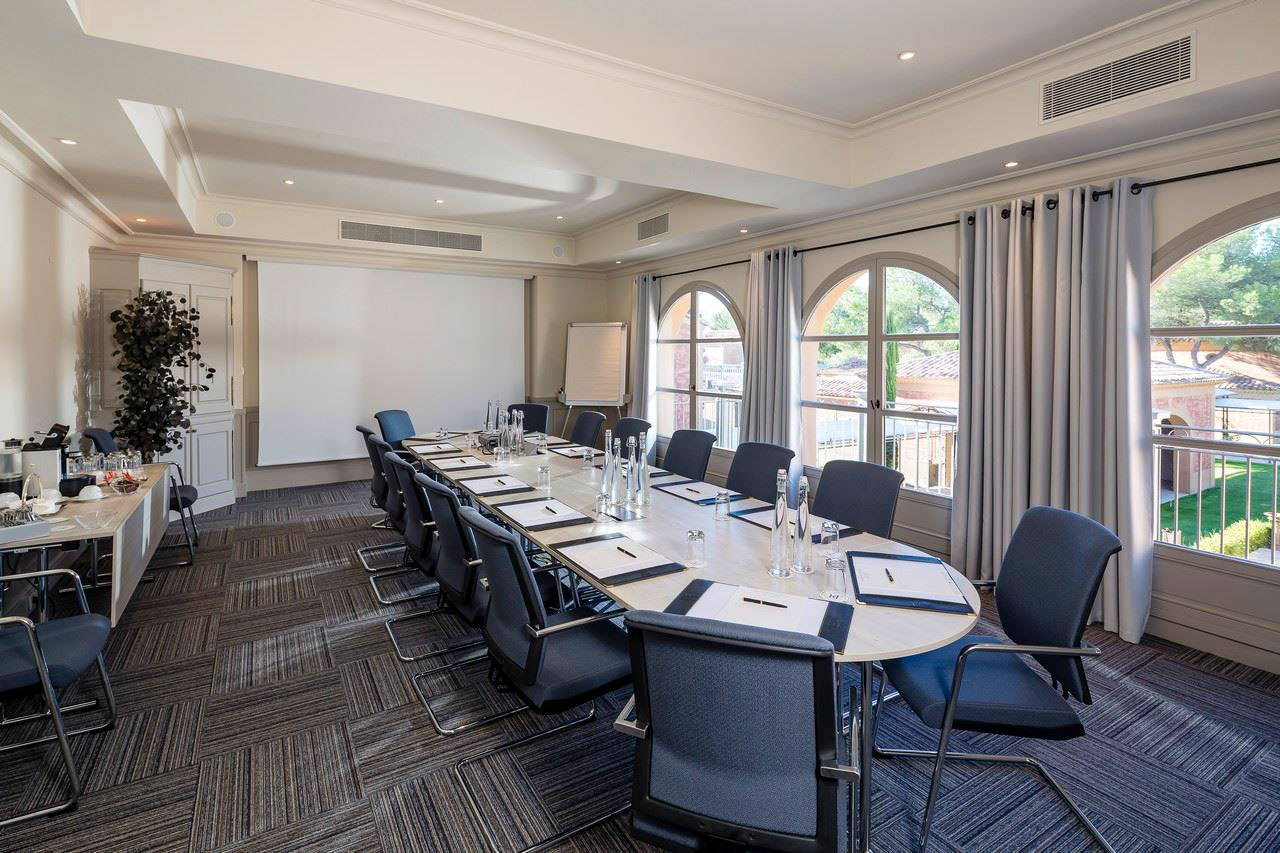 L’Hôtel et Spa du Castellet, un hôtel où organiser un séminaire sur la Côte d’Azur © Hidden Cliffs L’Hôtel et Spa du Castellet, un hôtel où organiser un séminaire sur la Côte d’Azur © Hidden Cliffs