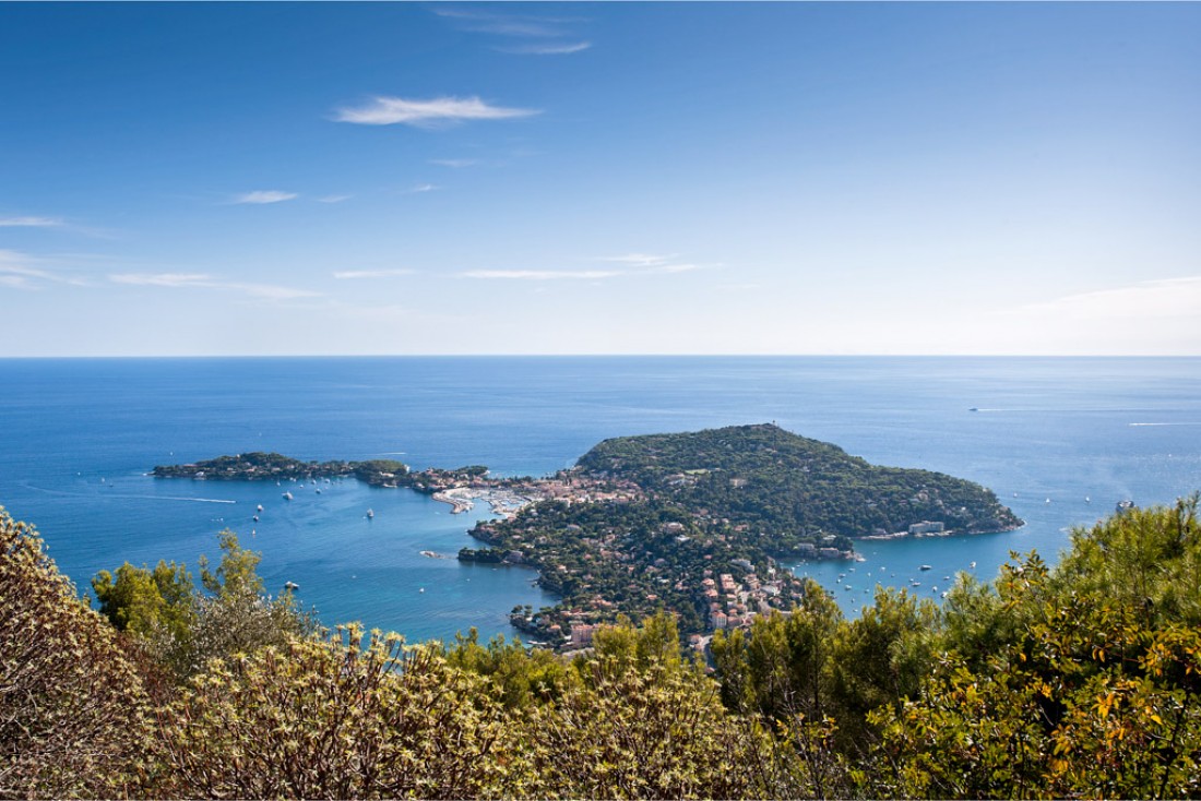 The Cap Ferrat peninsula as seen from the hills above Nice © Saint-Jean-Cap-Ferrat Tourist Office