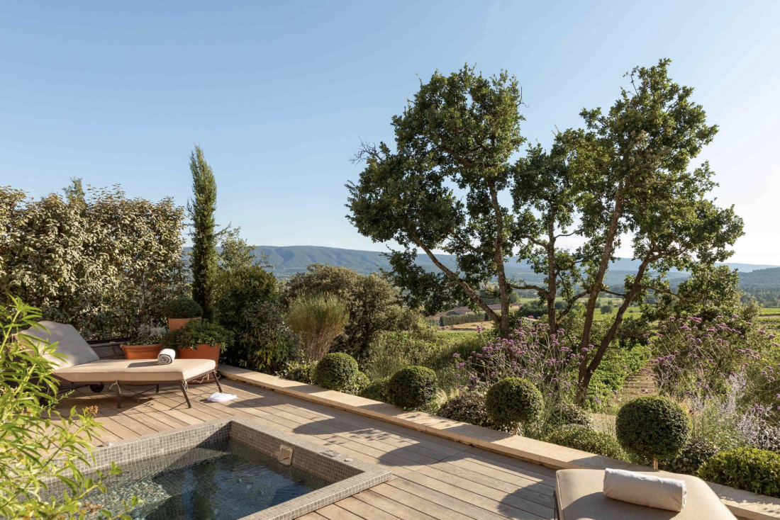 a charming hotel in the Luberon © hotel Coquillade
