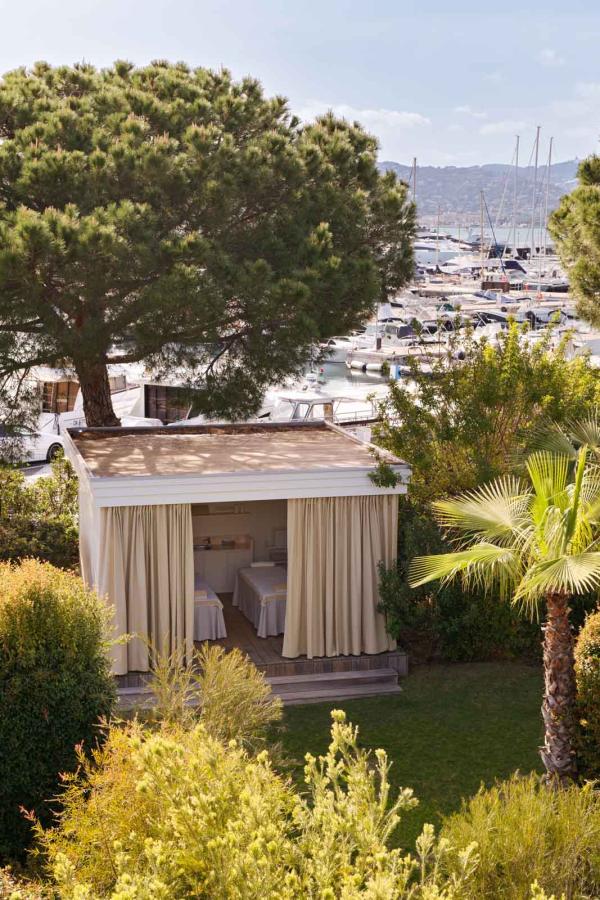beach hotel cabine massage