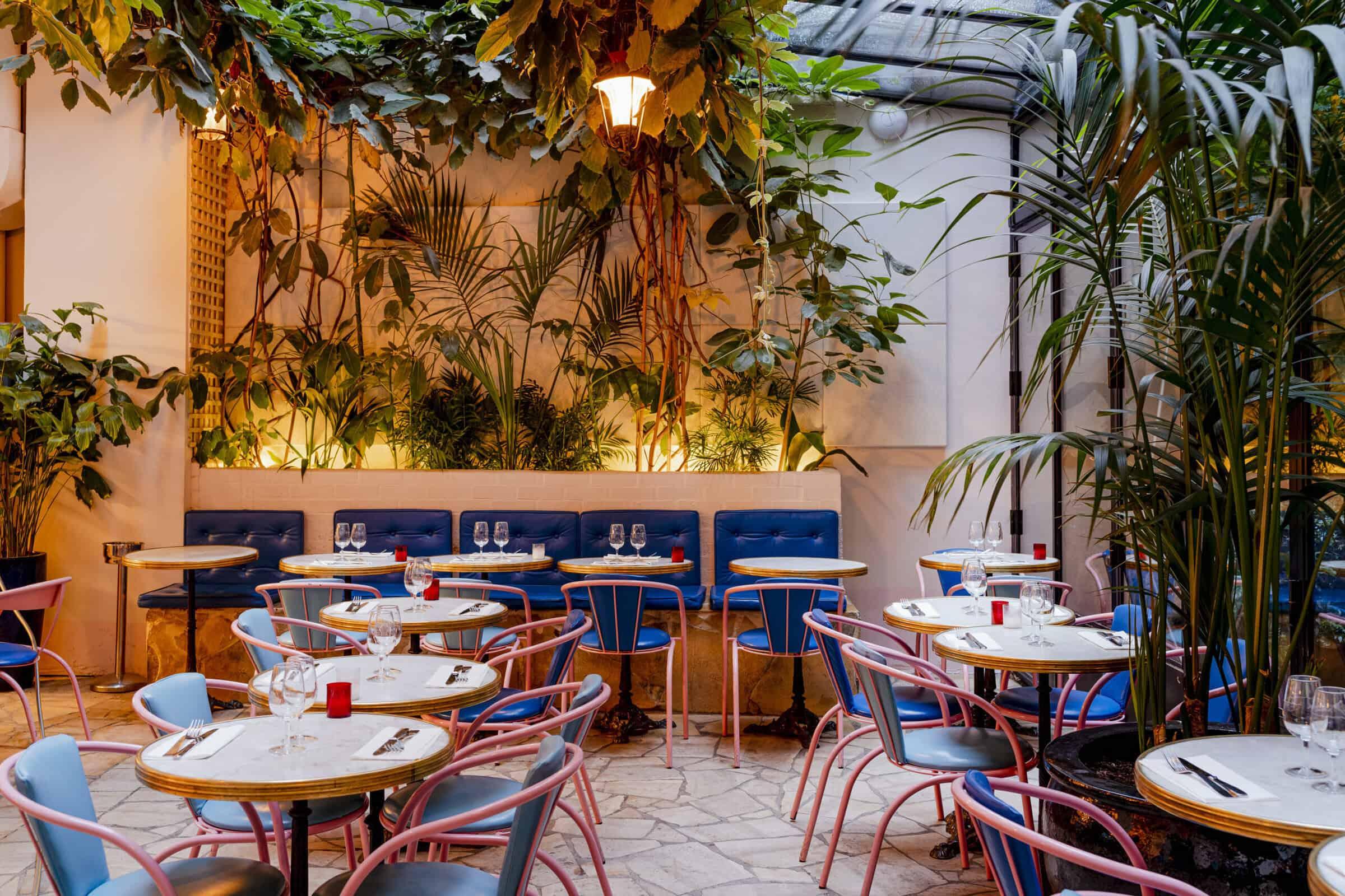 déjeuner au restaurant de l'hôtel de paris 9 hôtel amour © pionphotographie