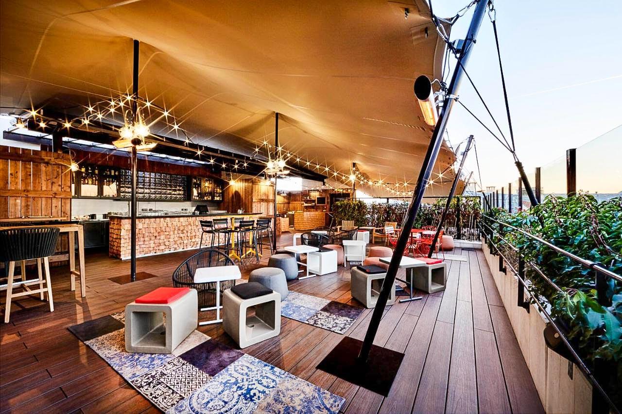 generator hostel