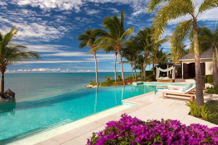 1jumby island bay hotel kairos pool