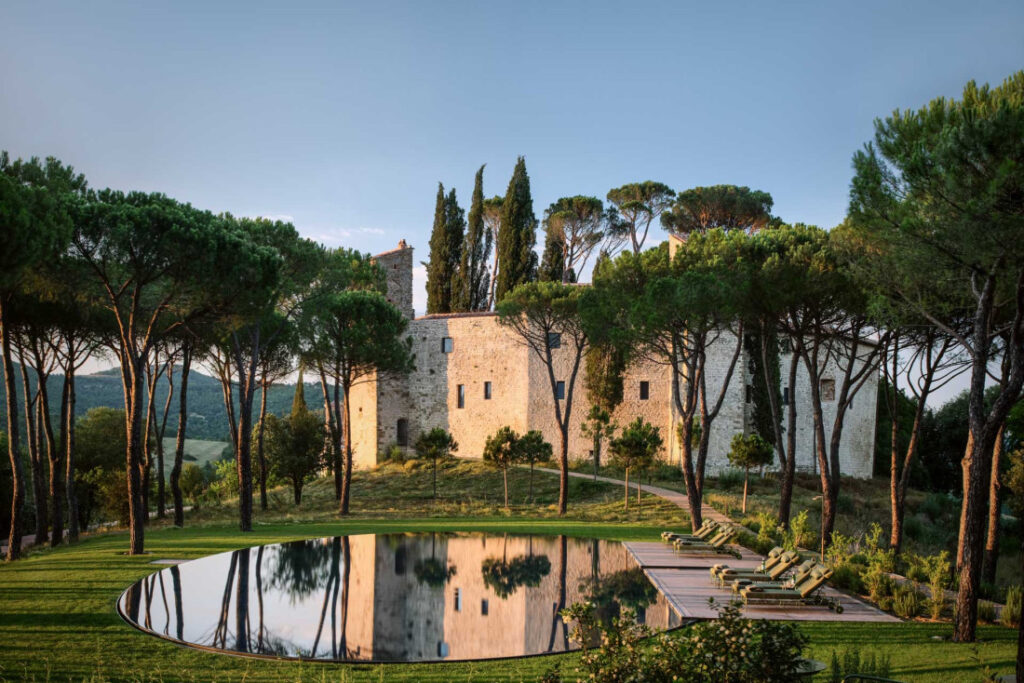 hotel castello di reschio